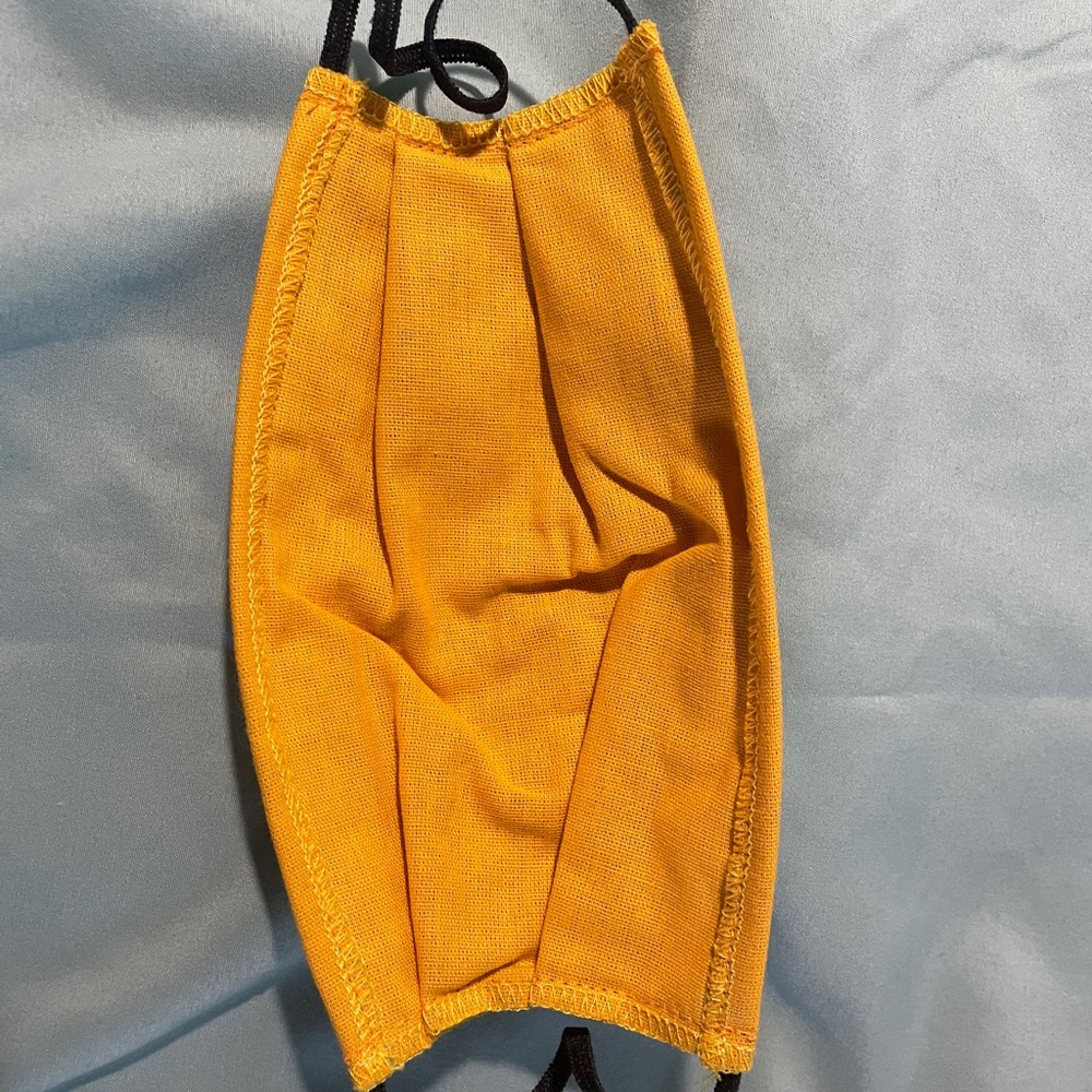 Embroidered face mask - Picture 5 of 12